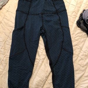 Lululemon crops